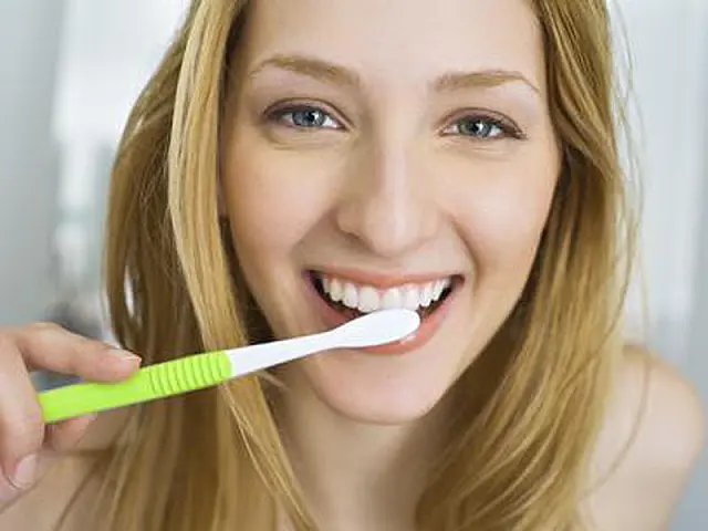 População não escova os dentes quanto deveria, diz estudo