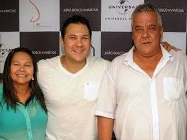 Pais do cantor sertanejo João Bosco sofrem acidente