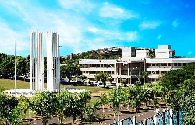 Inscrições para concurso com salário de até R$ 9,6 mil terminam hoje