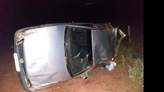 Idosa morre após carro capotar na MS-320