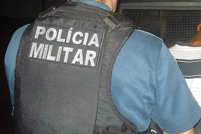 Jovem assassina mulher e, em seguida, comete suicídio