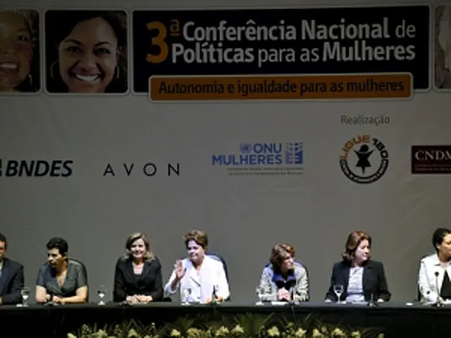 Dilma diz que Secretaria de Política para as Mulheres será mantida