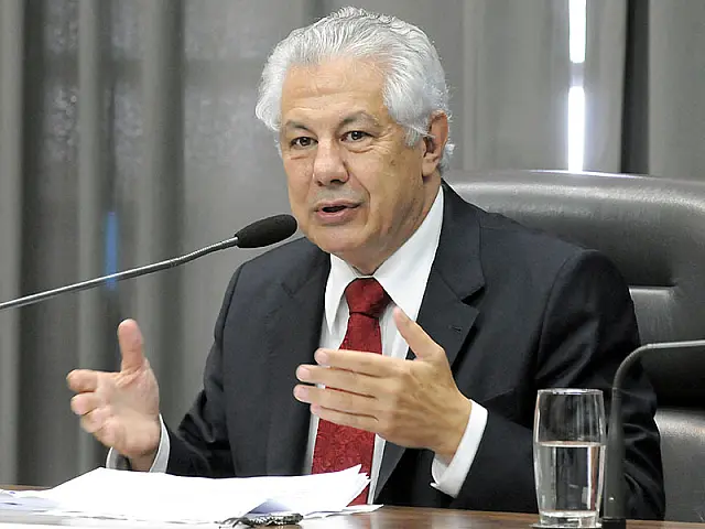 Arlindo Chinaglia (PT-SP) é o novo líder do governo na Câmara