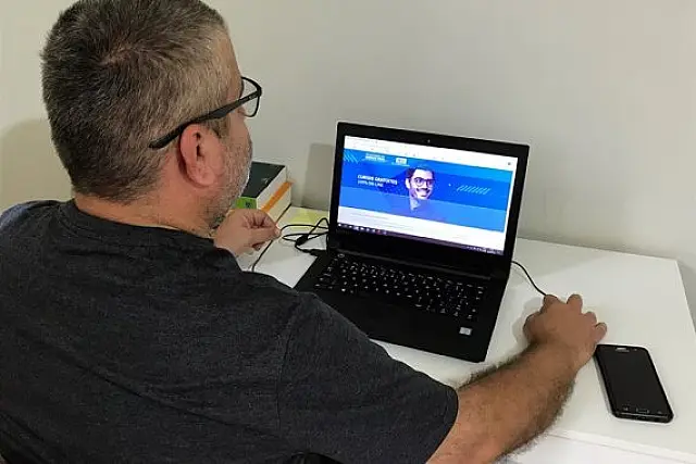 IEL disponibiliza 21 cursos grátis na modalidade EaD para desenvolvimento de carreira