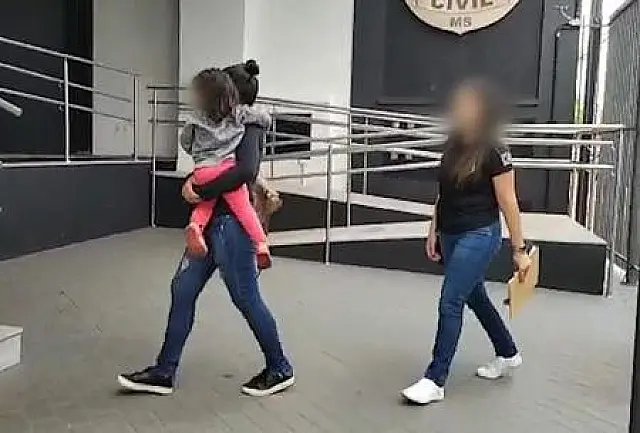 Pai de menina estuprada diz que vai tentar a guarda