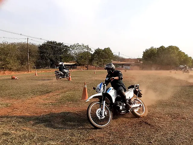 PMs recebem instrução para moto patrulhamento no feriado em Bonito