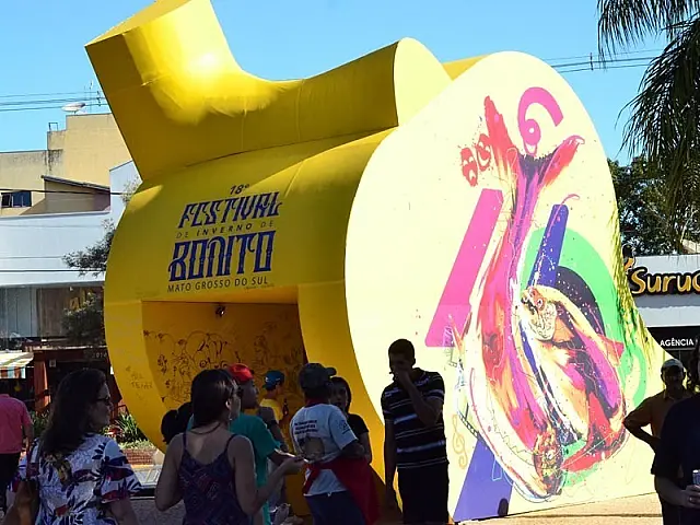 Escultura à Retirada da Laguna e a cultura indígena integraram o FIB 2017