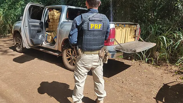 PRF apreende 1,6 tonelada de maconha na BR-060