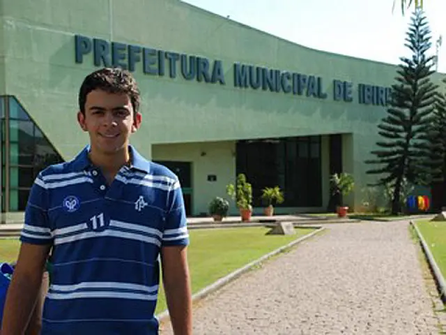 Prefeito de 21 anos ainda quer terminar faculdade