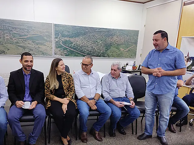 André Puccinelli visita Aquidauana; amanhã pré-candidato vai estar em Anastácio