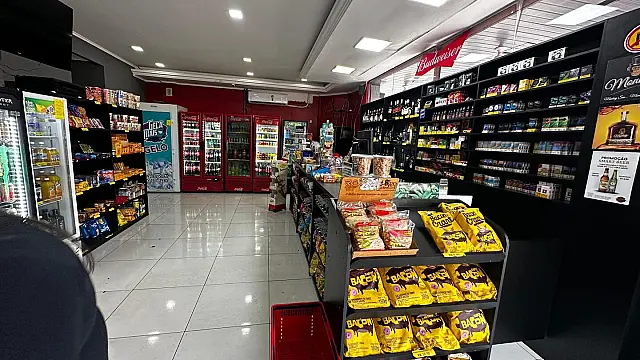 Comerciante é preso por venda de produtos ilegais em Campo Grande