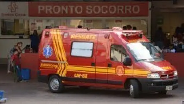 Motoqueiro tem corte profundo em genitália em acidente na MS-040