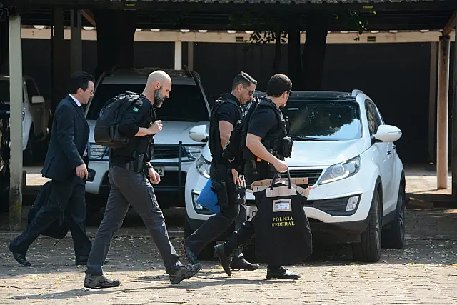 Filho de Azambuja é transferido para o Presídio Militar