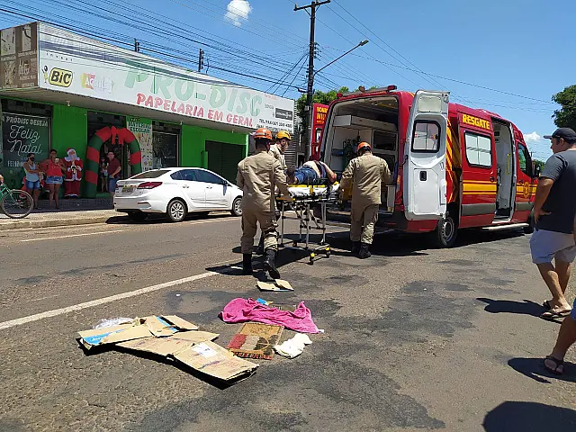 Motociclista sofre acidente no bairro Alto
