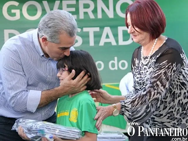 Governador Reinaldo Azambuja entrega reforma e ampliação de Centro de Educação infantil e escolas