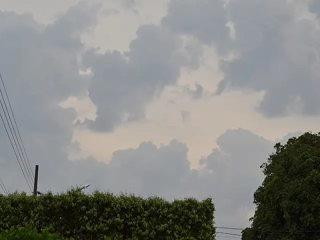 Último mês do ano começa nublado, mas sem previsão de chuva forte