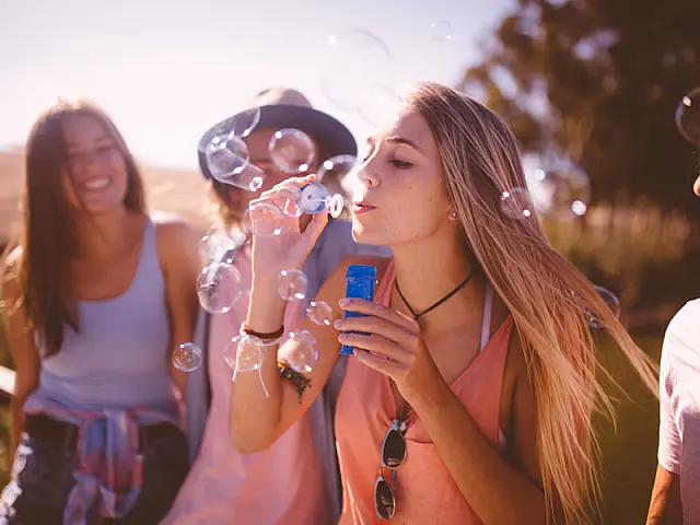 Fases da adolescência: saiba como dialogar com seus filhos