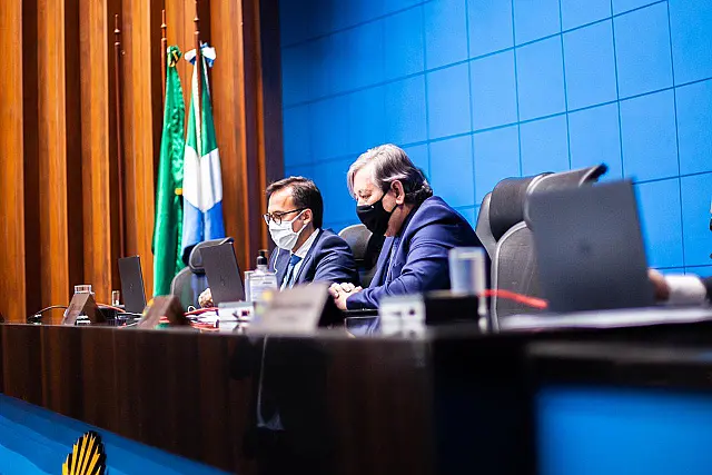 Proposta de Vaz determina multa aos condomínios que não denunciarem maus-tratos de animais
