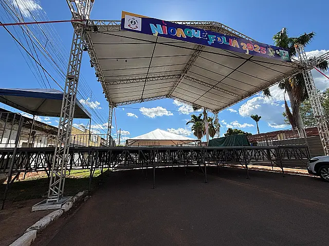 Nioaque Folia 2025 aquece economia local com três dias de festa e shows