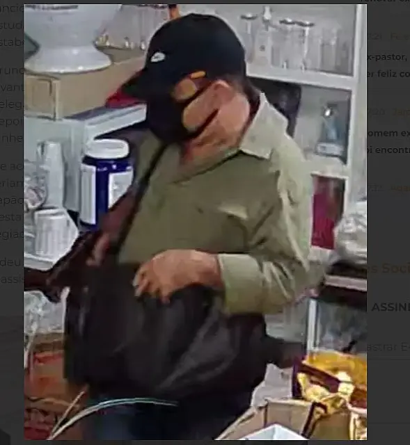 Em dois minutos, assaltantes roubam joalheria de shopping na Capital