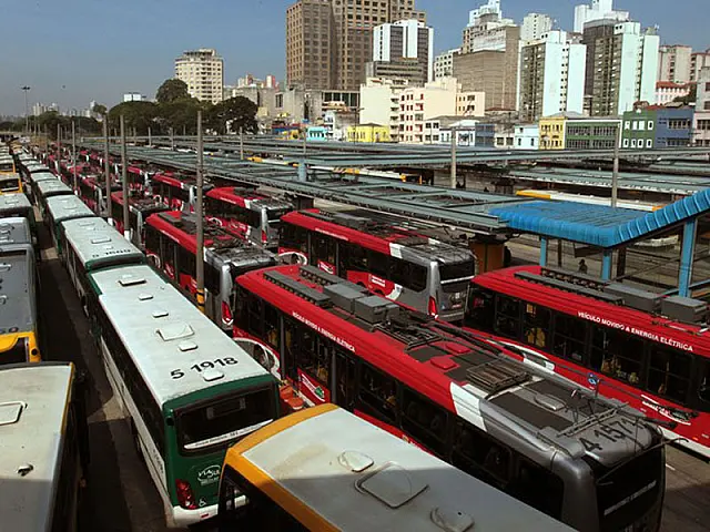 Entenda a paralisação dos motoristas e cobradores de ônibus em SP
