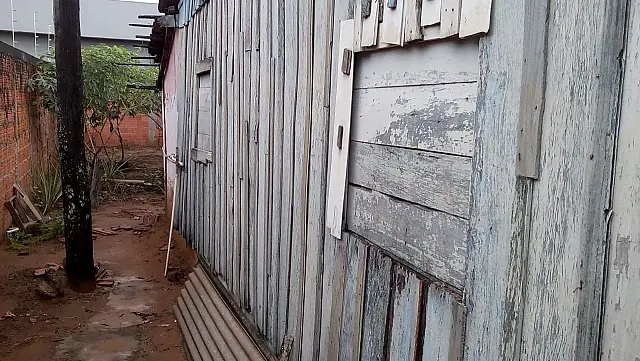 Famosa loja de auto-falantes é furtada neste domingo