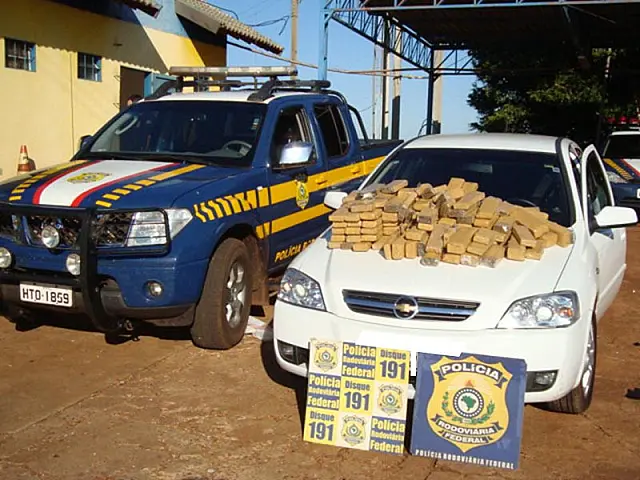 Casal é preso com 70 quilos de maconha em MS
