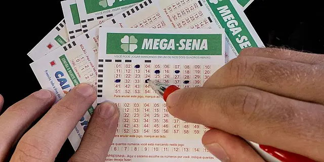 Mega-Sena acumula e pode pagar R$ 27 milhões no sábado