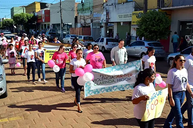 Passeata relembra mortes brutais de Airyfer, Igor, Clarinda e pede paz