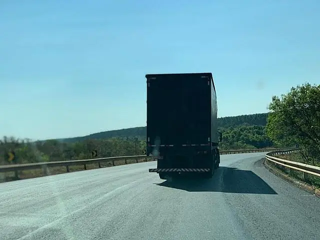Apesar de trecho recuperado, falta de sinalização vira risco na BR-262