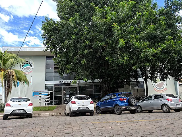 Ex não aceita término e ameaçou incendiar casa e matar mulher