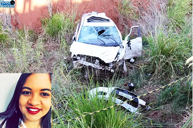 Jovem de 24 anos morre após cair com veículo dentro de buraco