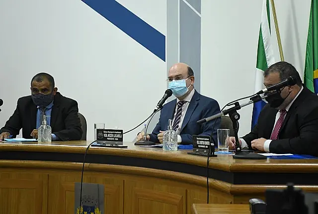 Câmara aprova novo turno e horário das sessões legislativas