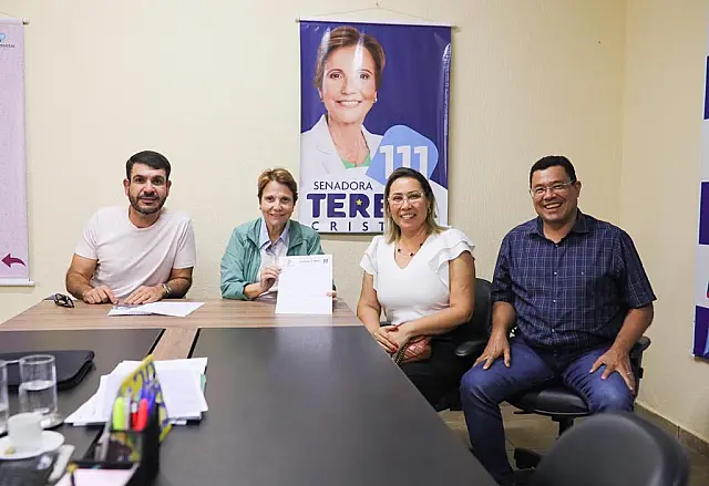 Senadora Tereza Cristina fortalece base política com filiação da empresária Cynthia Figueiredo