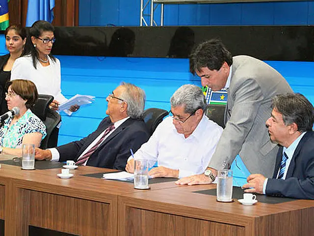 Puccinelli autoriza liberação de R$ 7,8 milhões em emendas parlamentares para educação e assistência social