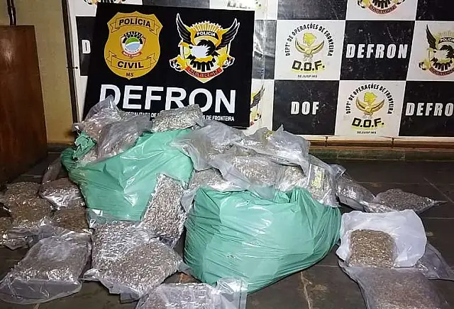 Entreposto "especializado" na distribuição de skunk é fechado pela polícia