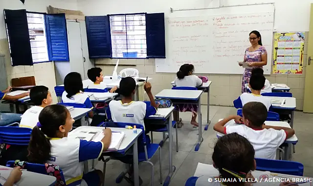 MEC aplica hoje a prova nacional para docentes em todo o País