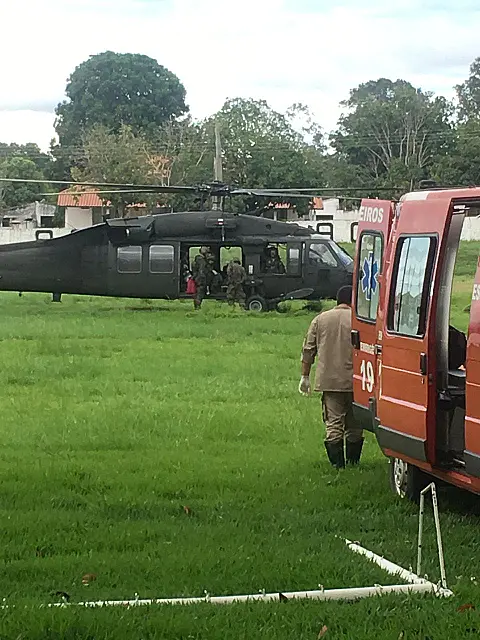 Veja Vídeo: helicóptero da FAB resgata vítima ferida com faca no Pantanal