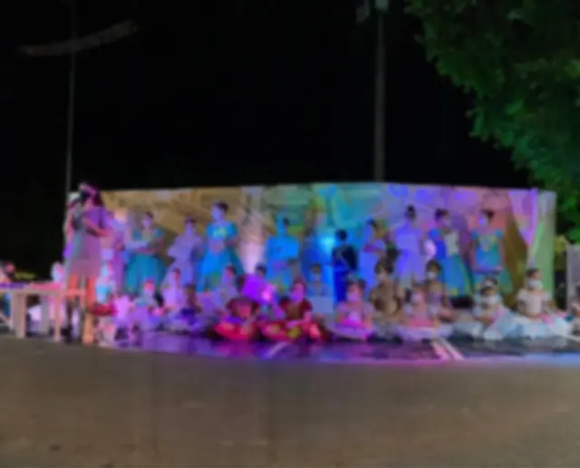 Desrespeito: Crianças são atacadas com ovadas em apresentação de dança
