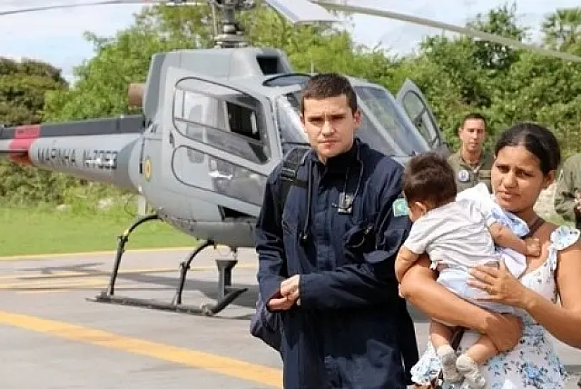 Com rios entupidos por vegetação ribeirinhos do Pantanal de MS são levados para médico de helicóptero
