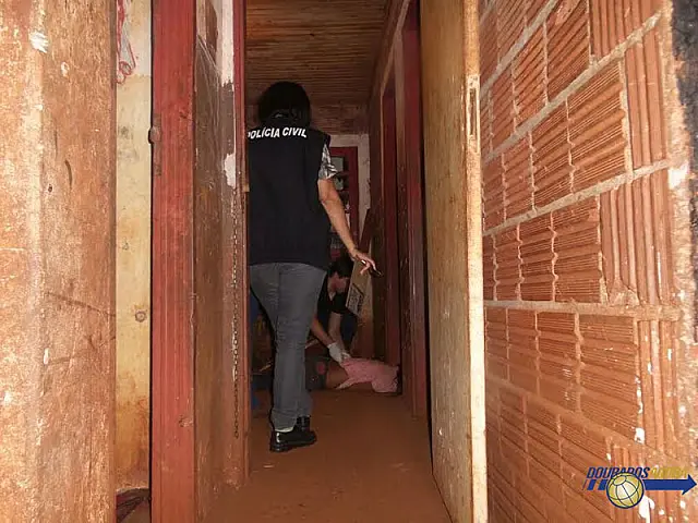 Menina de 13 anos reage a assalto e morre esfaqueada