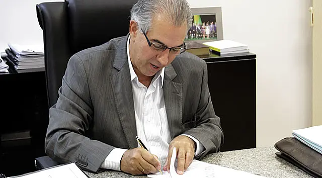 Governo prorroga prazo para pagamento da taxa para venda de produtos veterinários