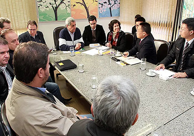 Governador recebe empresários chineses e reforça potencial do Estado para investimentos