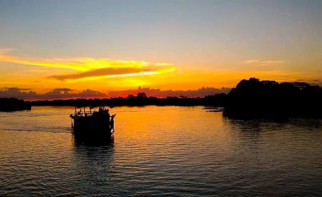 Dono de lancha ilegal de turismo pesqueiro é multado em R$ 15 mil em Miranda