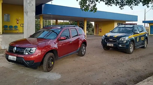 PRF recupera em Miranda veículo roubado com placas falsas