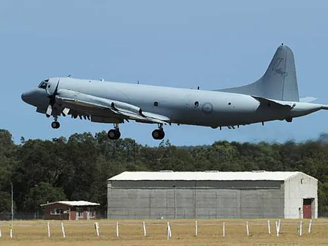 Área de busca do avião da Malásia é alterada após nova pista