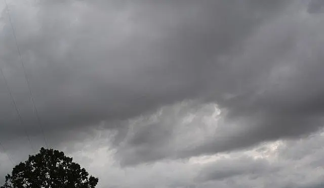 Tempo nublado e com chuva deve seguir até a véspera do Natal