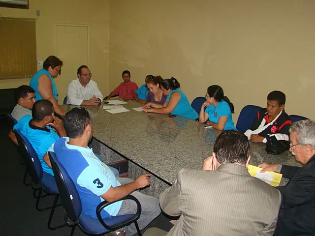 Vereadores e servidores apresentam proposta à Unimed