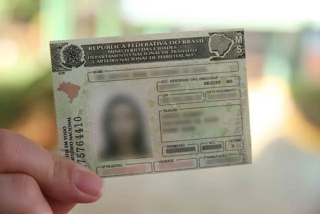 Emissão ou renovação de CNH profissional agora possui agendamento virtual