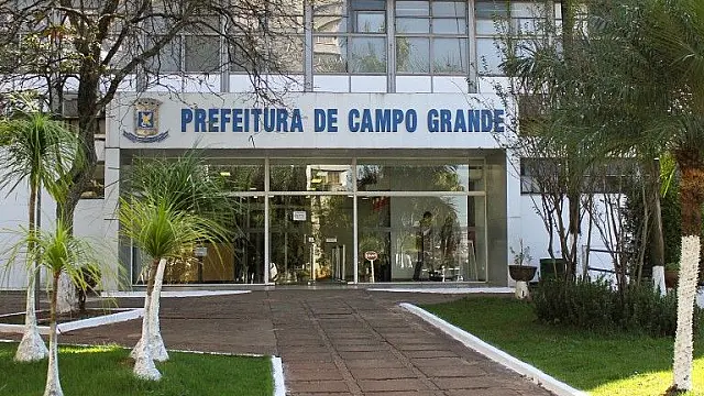 Em nota, prefeitura diz que abordagem da polícia foi agressiva e com gritos